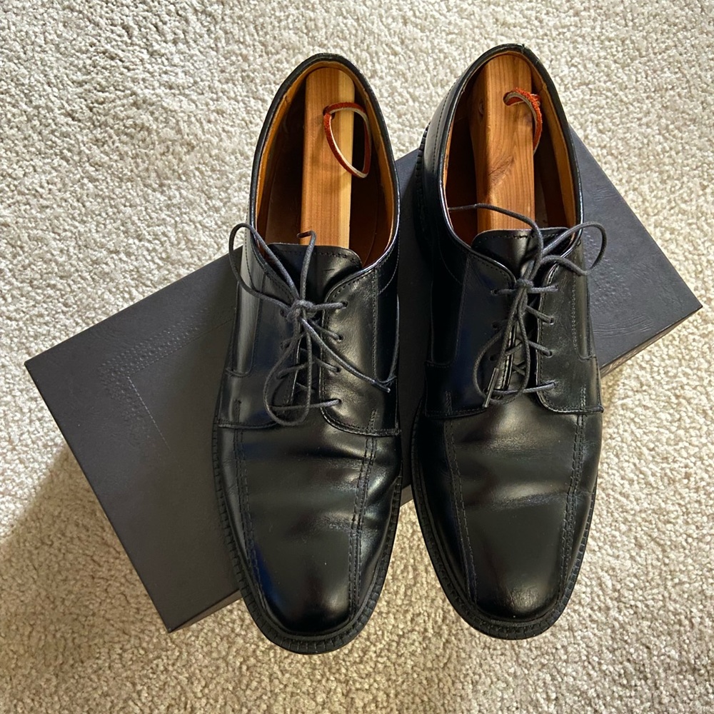 Allen Edmonds Hillcrest size 10.5 D in black